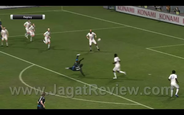 pes2011 2010-10-28 23-02-30-80_R