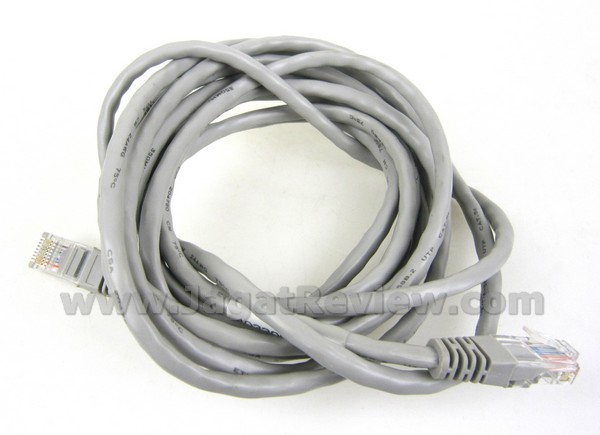 Thecus N3200XXX - Kabel LAN