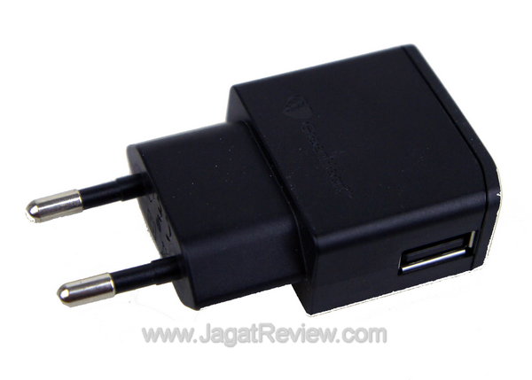 Xperia Play - Adapter
