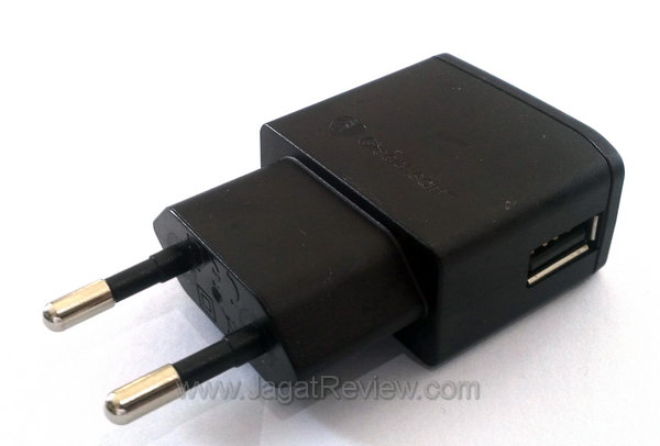 Xperia Neo - Adaptor