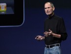 Steve Jobs asli ketika memperkenalkan iPad 2 di tahun 2011 yang lalu.