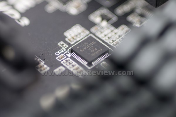 GIGABYTE_X79-UD3_Chipset_ICS2