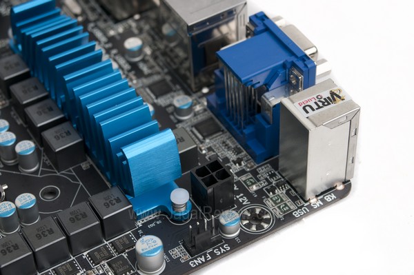 Gigabyte_Z77X-D3H_4Pin_2ndPower_alt