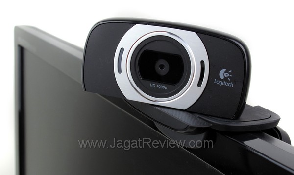 logitech_c615_monitor