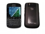 BlackBerry Bold 9900, salah satu perangkat yang berhasil mendapat pengakuan dari Departemen Pertahanan Amerika Serikat.