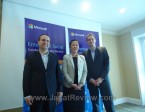Kiri-kanan: Alexander Oddoz-Mazet, Director Microsoft Office Division-Business Productivity Microsoft Asia-Pasific; Bonnie Mamanua, Business Group Head Microsoft Office Division Microsoft Indonesia; dan Claus Mortensen, Director Emerging Technology Research IDC Asia-Pasific.
