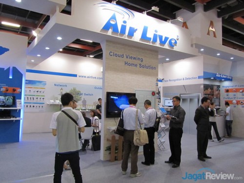 Booth AirLive