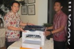 Teddy Susanto, Country Sales Manager Fuji Xerox Printer Channel Indonesia(kiri) Reno, Marketing Manager Fuji Xerox Printer Channel Indonesia(kanan)