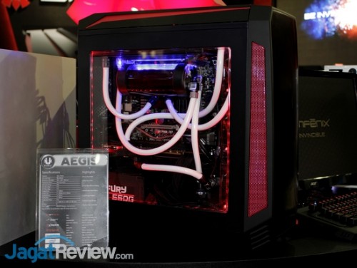 Computex 2014 - BitFenix (20)
