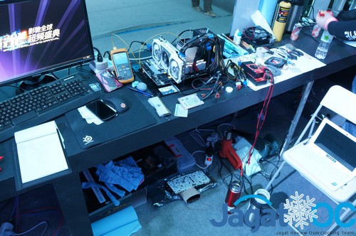 Extreme Overclocking Galax GTX 980 Hall-of-Fame (HOF) 5 Meja JagatReview OC Team saat menjalani lomba Galax GOC 2014