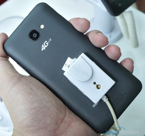 Smartfren Luncurkan Smartphone 4G LTE Berteknologi VoLTE Termurah di Indonesia 9 smartfren andromax A 10