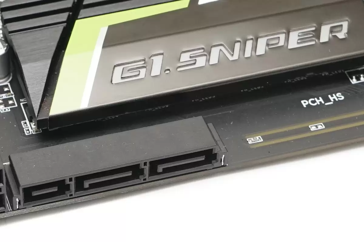 Apakah Layak Mengorbankan Dana Motherboard? 8 sata-ekspress-g1-sniper-b7