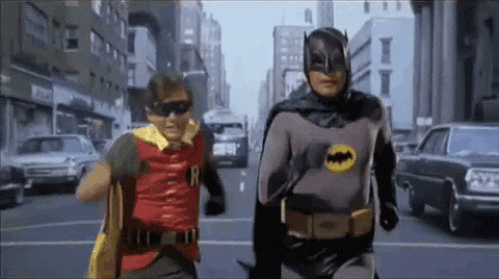 Kabar Duka, Adam West sang Batman Legendaris Kini Telah Tiada