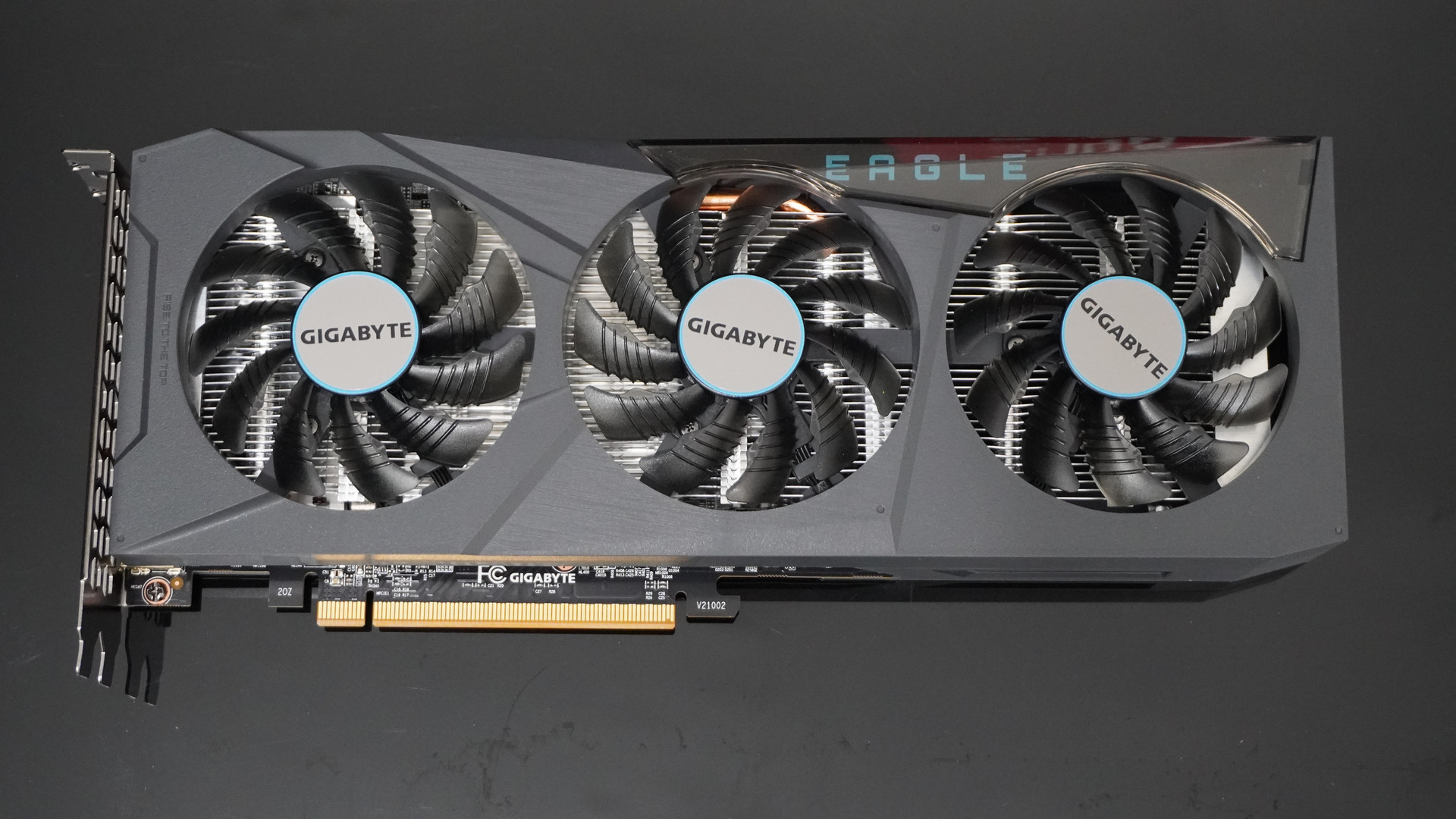 Review Gigabyte Radeon RX 6600 EAGLE 8G 27 RX6600 DSC01465