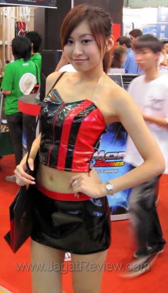 tt booth babes