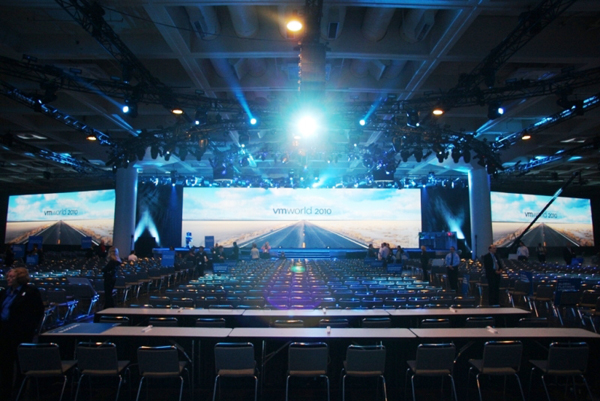 VMware Hadirkan Aplikasi Virtualisasi Baru 4 VMWorld 2010 General Session Room @ Moscone Center San Fransisco