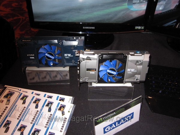 Dua buah produk galaxy yang dipajang berbasis GeForce GTX 460 dan GTS 450