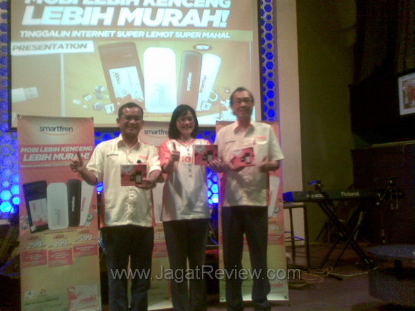 Mobile-8 Tawarkan Akses Internet Broadband Termurah 3 07102010010