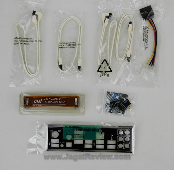 MSI P67A GD55 Perlengkapan