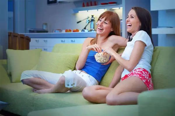 single friends watching movies