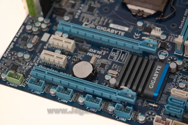 Gigabyte GA H67MA UD2H PCI Slot