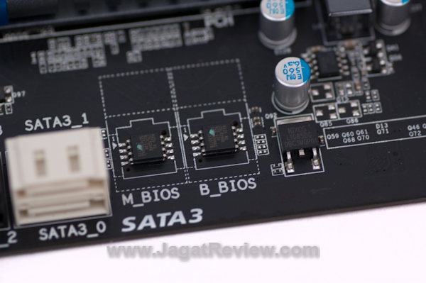 GigabyteP67A UD4 DualBios