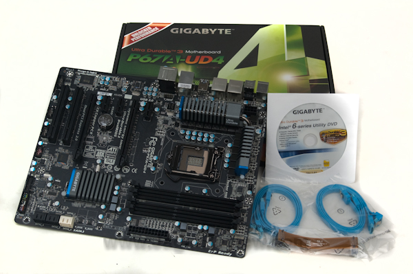 GigabyteP67A UD4 Perlengkapan