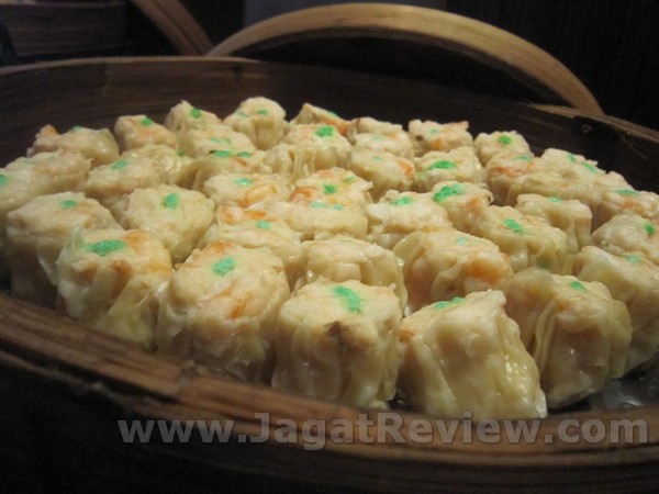 Menikmati Dimsum di Chiao Tung Restoran 1 IMG 74251