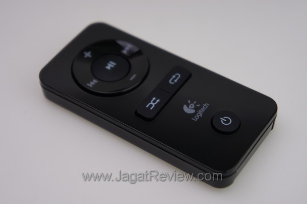 unboxing_logitech_s715i_011