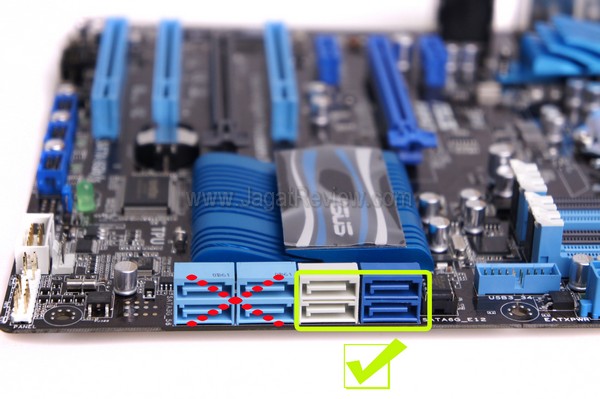 ASUS P8P67 Deluxe SATA