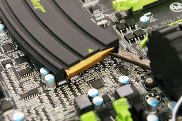 gigabyte g1 assassin heatsink southbridge detail 1