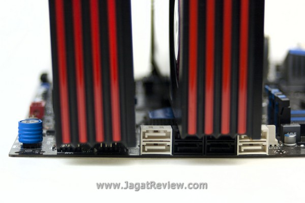 ClearanceMultiGPU Header SATA