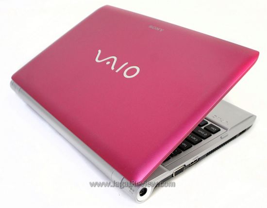 Sony Vaio VPCYB15AGP 2