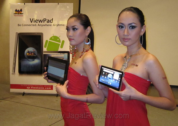 Viewpad Ladies with pads Viewpad Ladies with pads