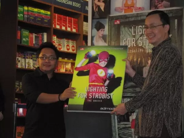 launch buku terbaru Adimodel