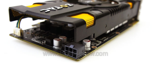 zotac gtx 550 ti amp pcie power