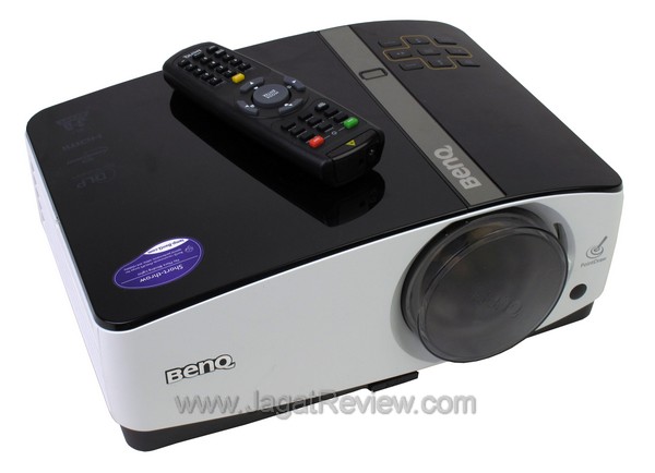 benq MP780ST projector3