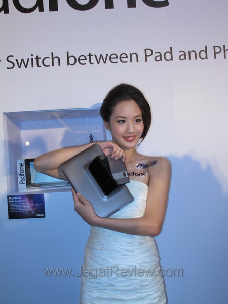 padfone back3