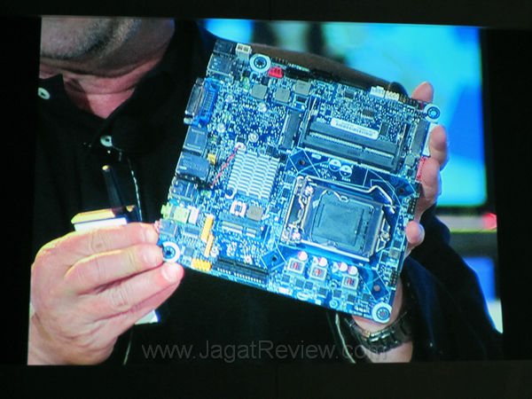 10_2-Seperti inilah motherboard dengan form factor Thin Mini-ITX 10 2 Seperti inilah motherboard dengan form factor Thin Mini ITX