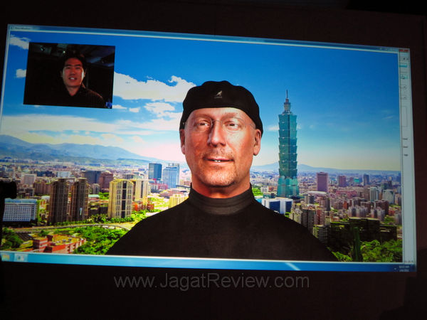 3-acara dibuka dengan kejutan, karakter 3d Shmuel (Mooly) Eden dengan mimik wajah mengikuti mimik wajah salah satu staf intel 3 acara dibuka dengan kejutan karakter 3d Shmuel Mooly Eden dengan mimik wajah mengikuti mimik wajah salah satu staf intel