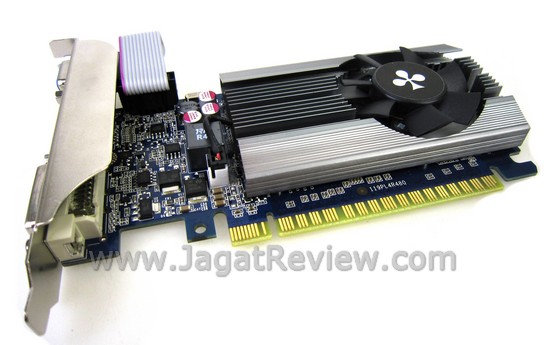 Review NVIDIA (Club3D) GT520: Fermi Paling IMG 0400