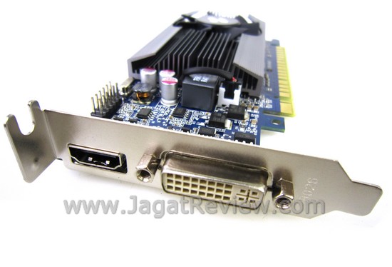 Review NVIDIA (Club3D) GT520: Fermi Paling IMG 0410