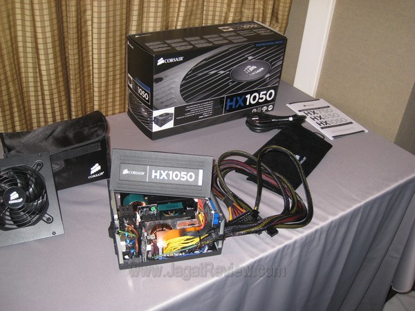 IMG_4042 Corsair Professional series HX1050, Semi Modular, Silver Rating