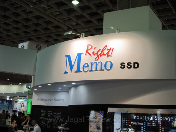 Right Memo Booth