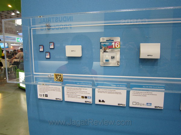 Silicon Power SD and Card Reader