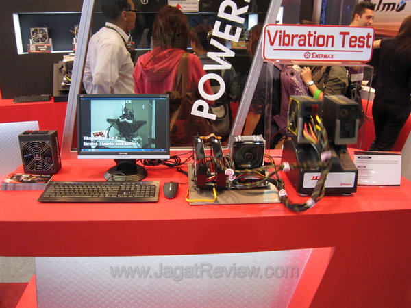 computex2011 02 Vibration Test1
