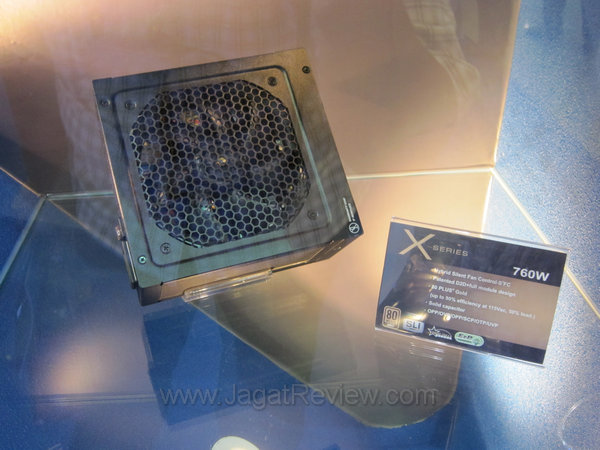 computex2011 07 Seasonic X Series 760W