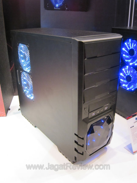 computex2011 18 Enermax Clipeus2