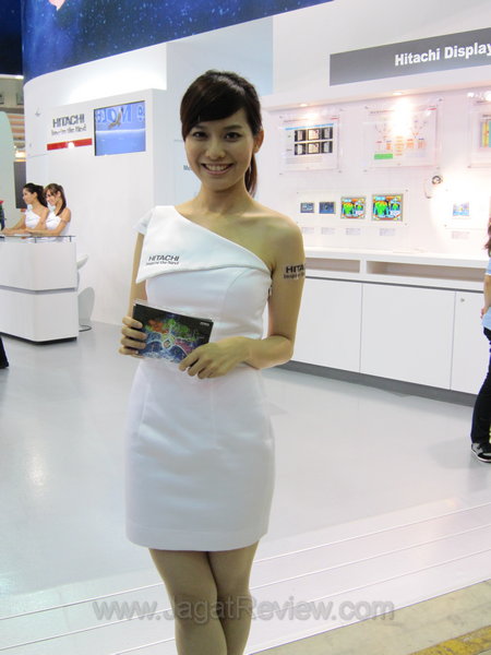 computex_2011_booth_babes_day4_part2_007