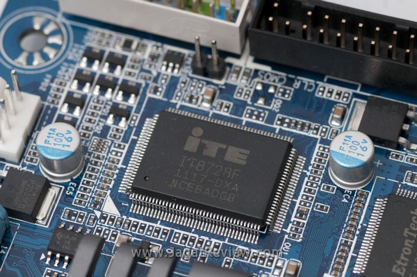 Chipset IT8782F